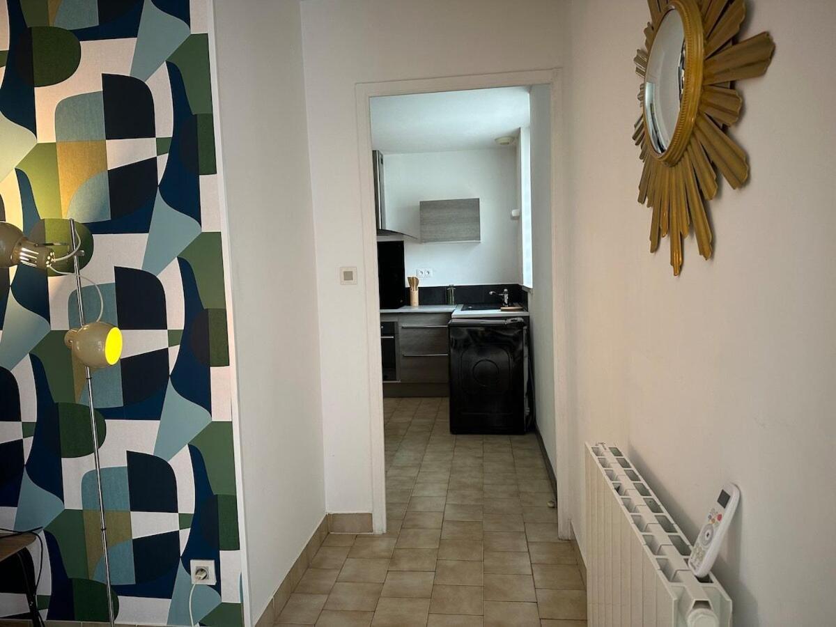 Maison Seventies Climatisee, Parking Prive Chablis Bagian luar foto