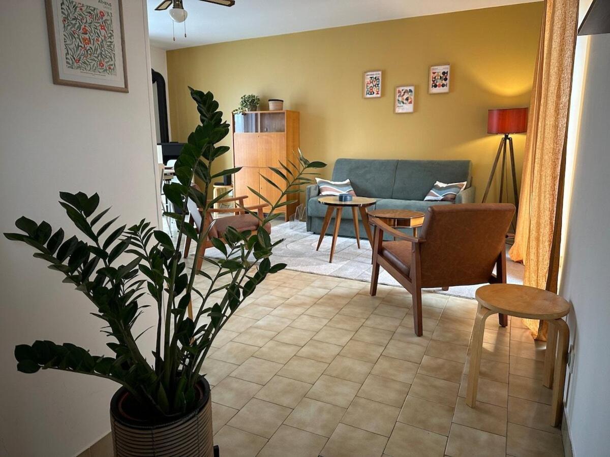 Maison Seventies Climatisee, Parking Prive Apartment Chablis Bagian luar foto